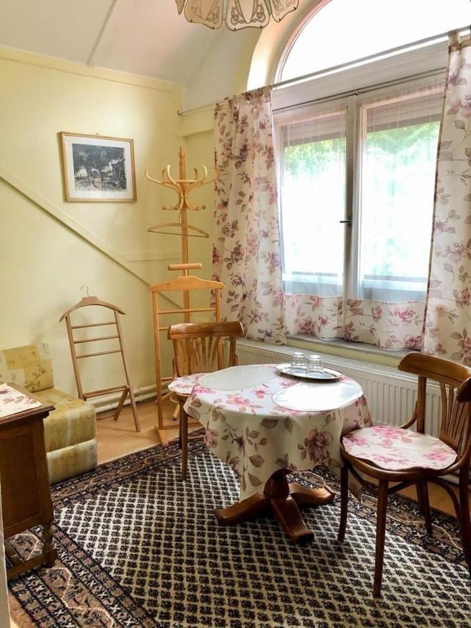 Talizman Etterem Panzio Miskolc Exterior foto